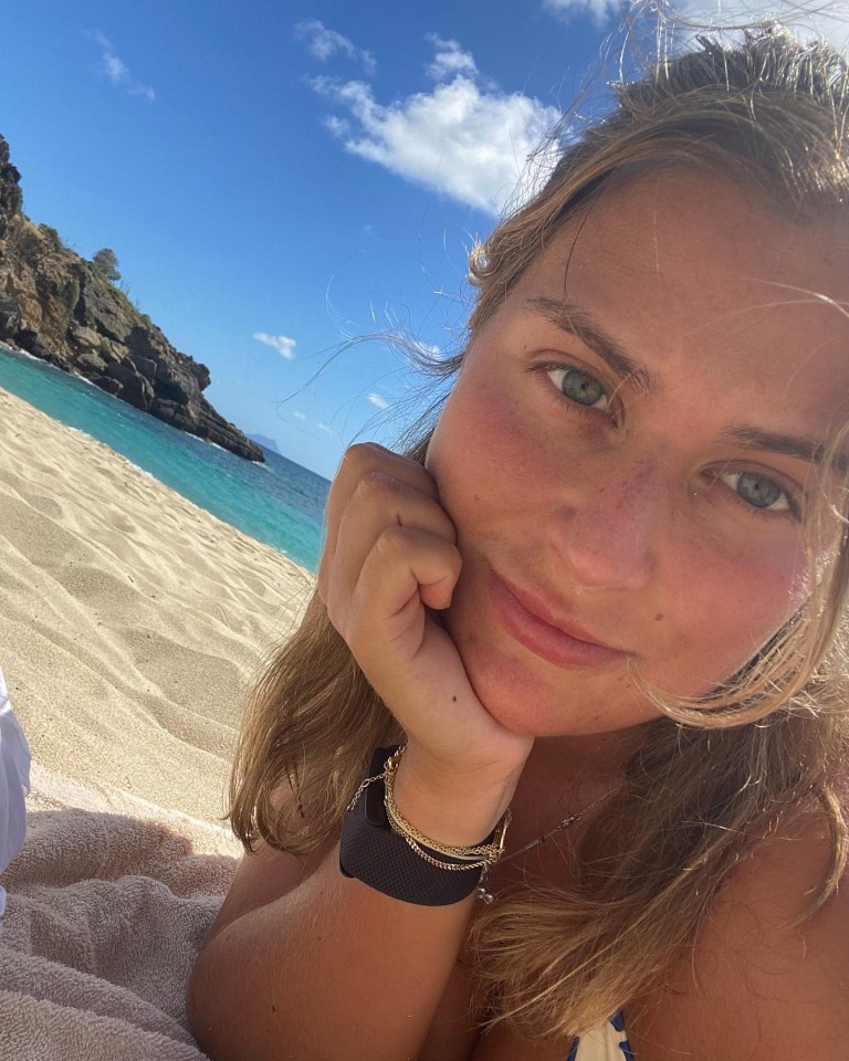 Roman Abramovich'S Daughter Sofia Shared An Instagram Post Condemning Putin'S Actions.