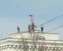 Russian Soldiers Raise The Flag In Kharkov